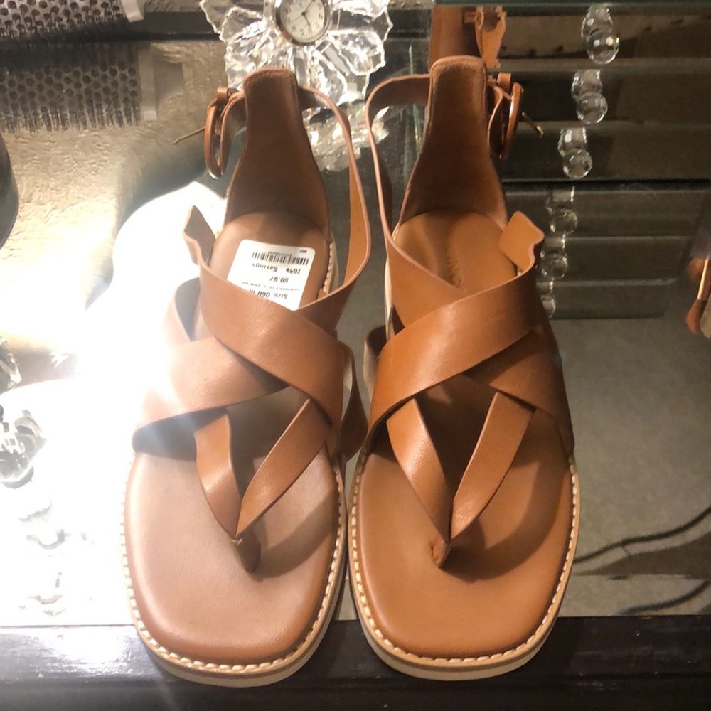 Vince Sandals